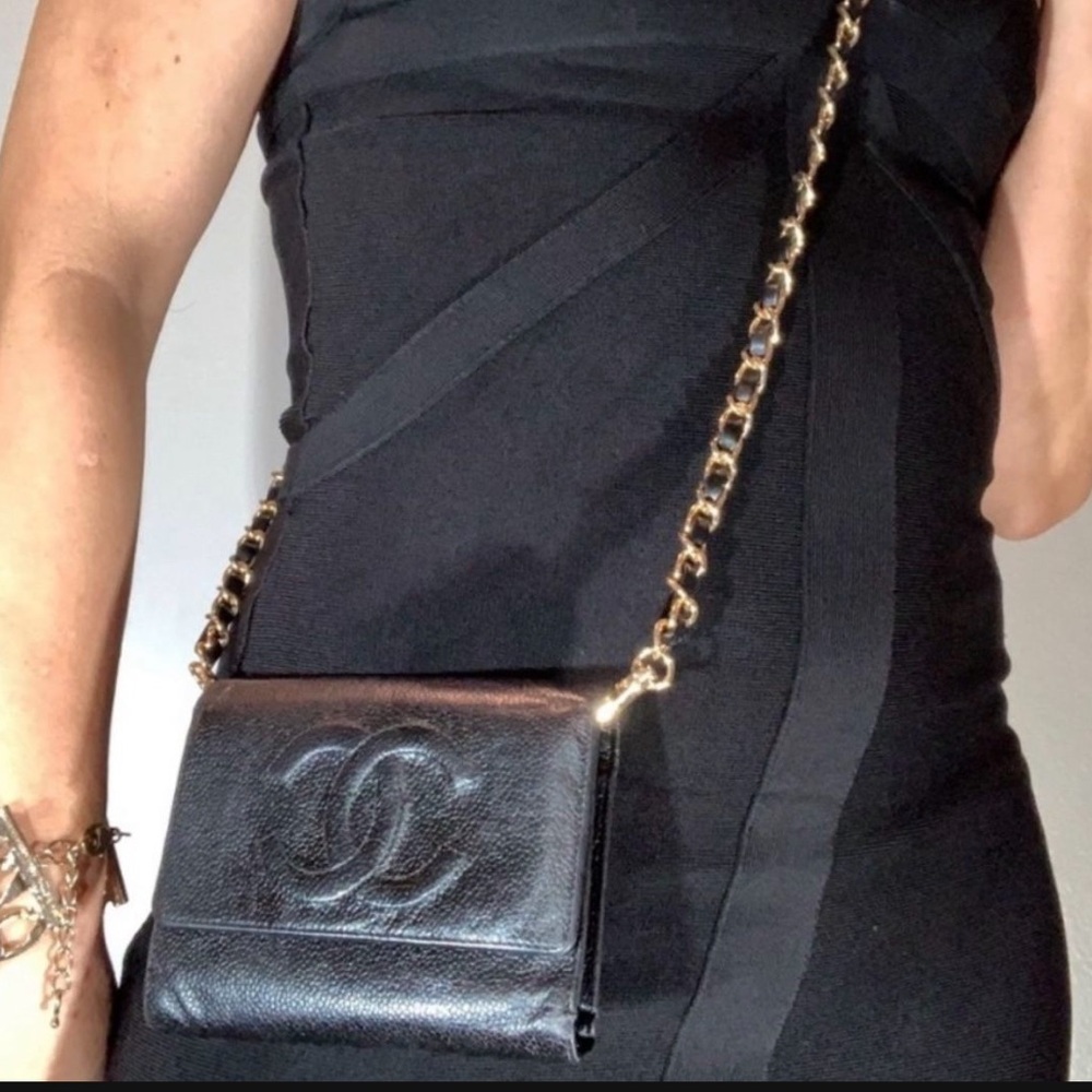Authentic CHANEL CC leather Caviar Trifold Wallet and added chain